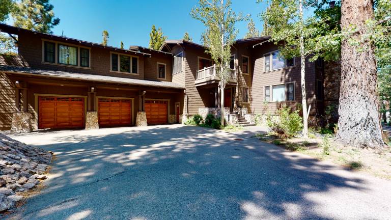House  Mammoth Lakes