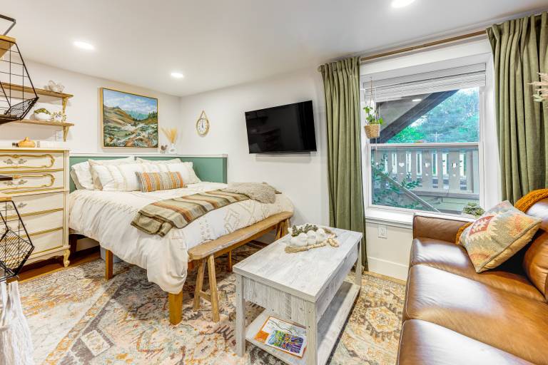 Apartment  West Colorado Springs