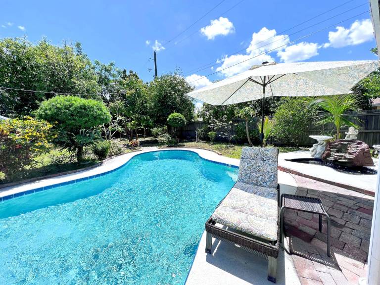 House Camellia Gardens